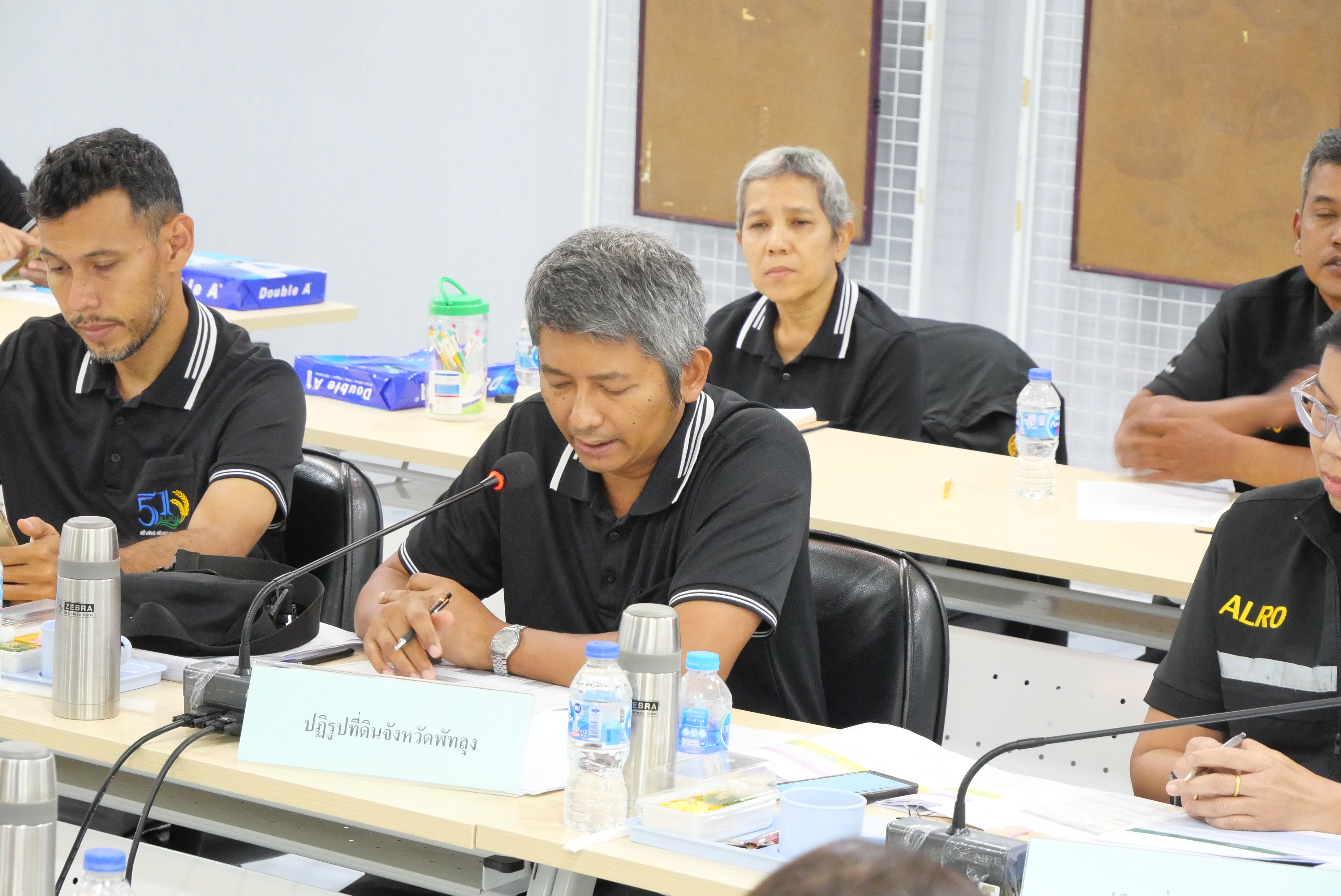 title - เลขาธิการ ส.ป.ก. ประชุมติดตามผลการดำเนินงาน และการใช้จ่ายงบประมาณ ประจำปีงบประมาณ พ.ศ.2569 ของภาคใต้ 